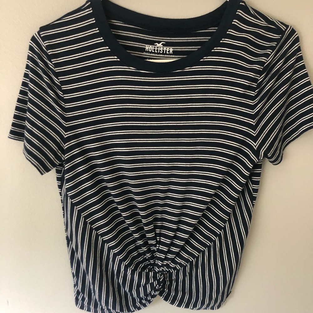 Hollister Tee